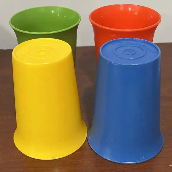 Tupperware 109 7oz Bell Cups Primary Colors 1552 Lips Used Condition - Picture 8 of 11